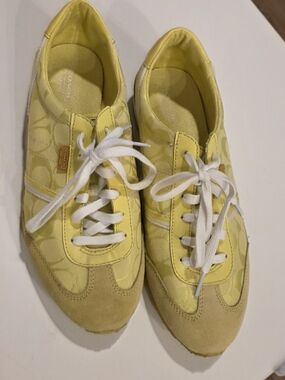 Coach Women’s Yellow Logo Lace-Up Sneakers